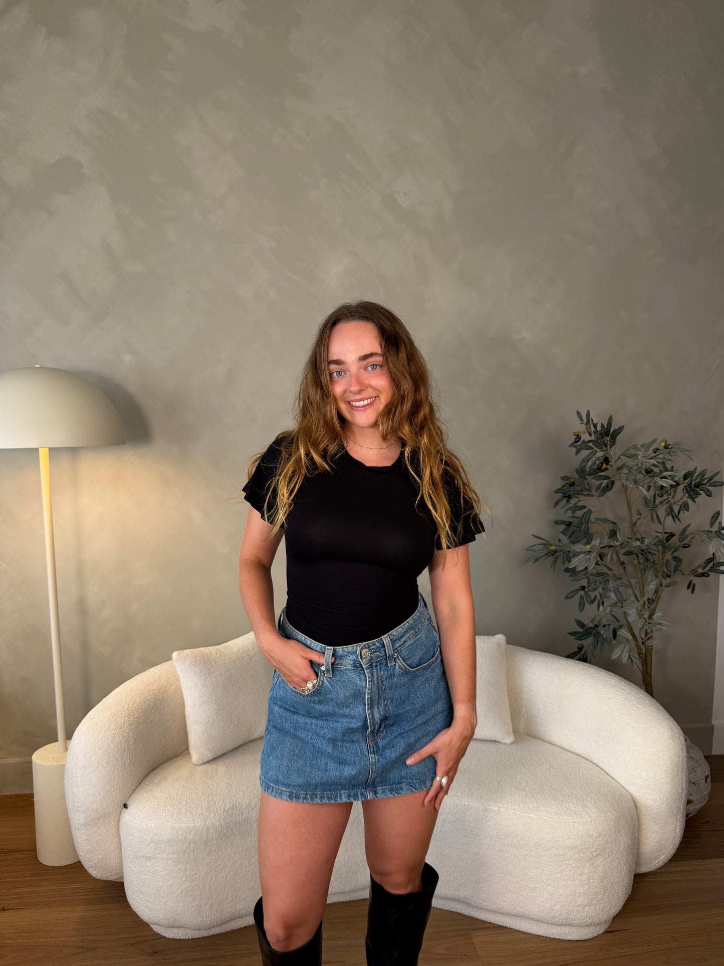 Mila Flutter Sleeve Top - Black