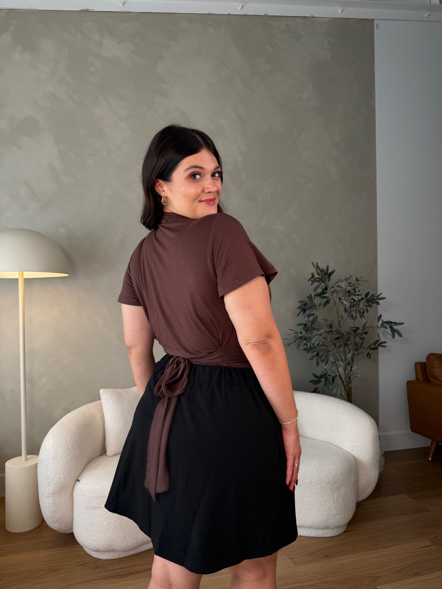 Mila Flutter Sleeve Top - Mocha