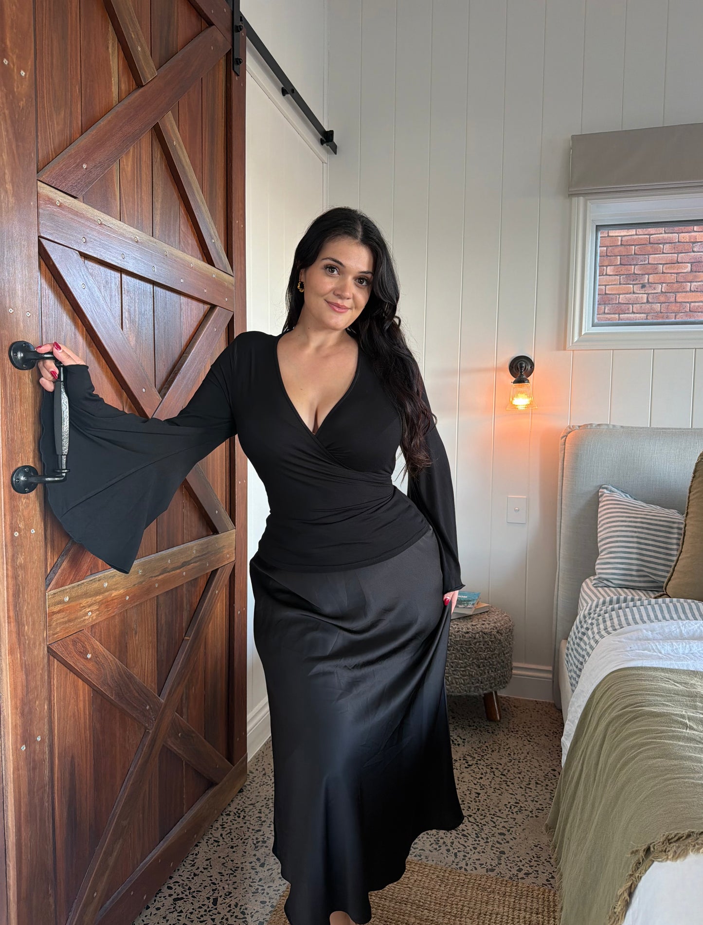 Lola Bell Sleeve - Black