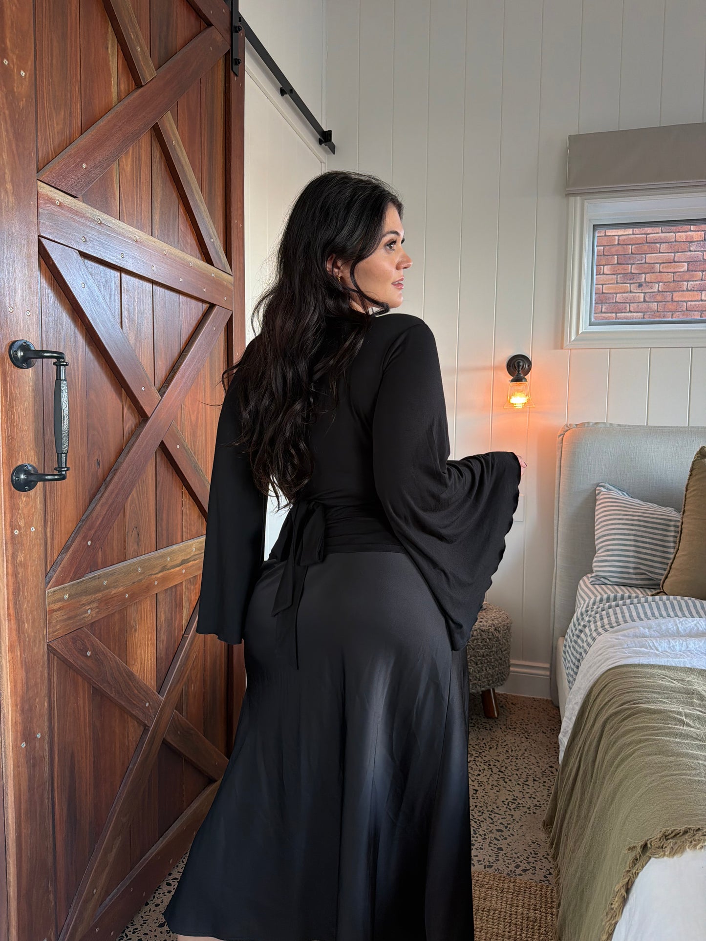 Lola Bell Sleeve - Black