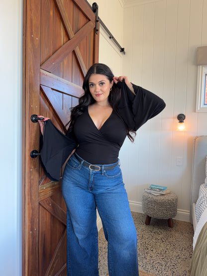 Lola Bell Sleeve - Black