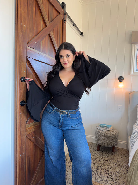 Lola Bell Sleeve - Black