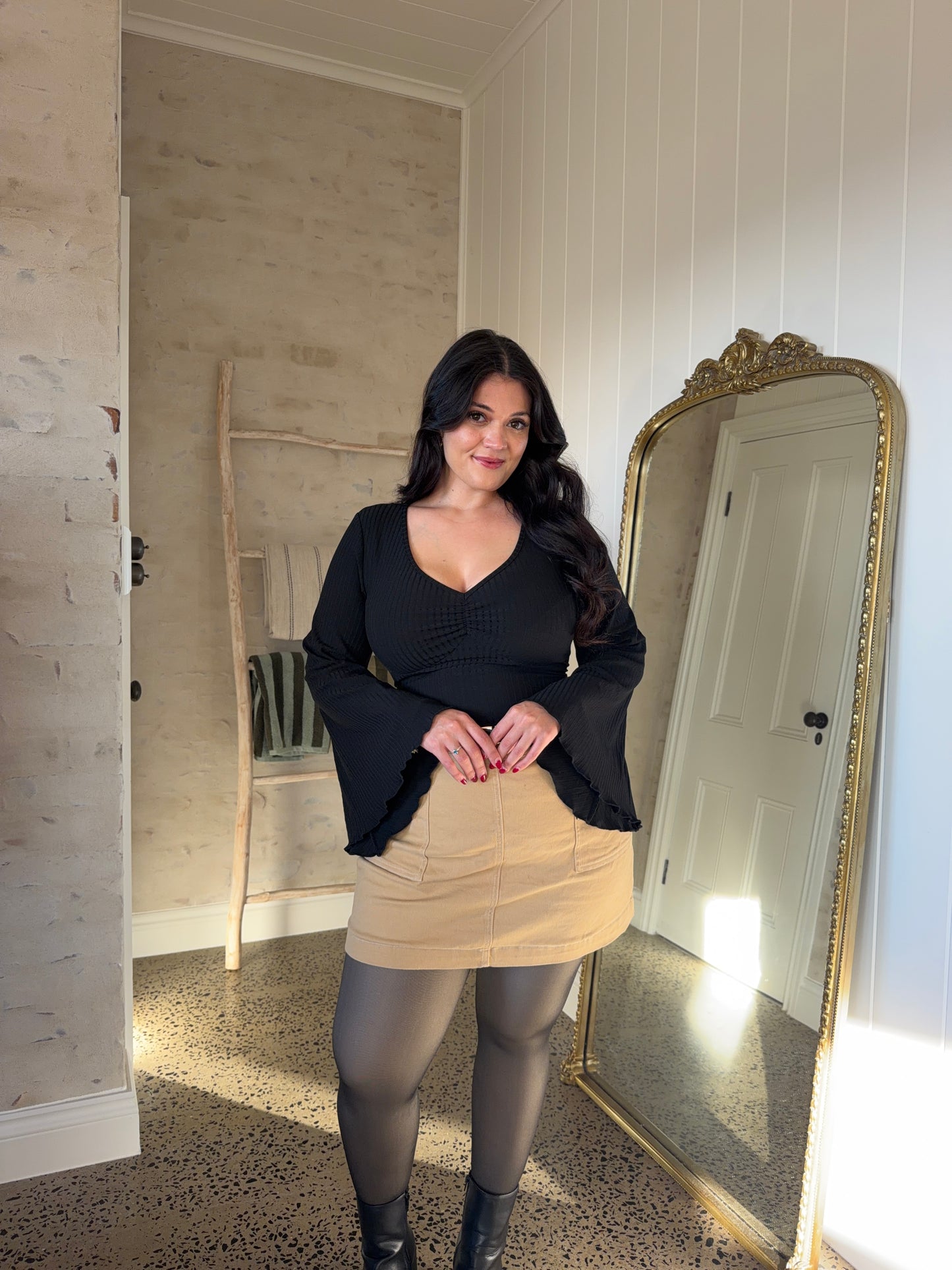 Miranda Bell Sleeve - Black